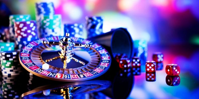 Advantages of Playing Card Games with Real Dealers